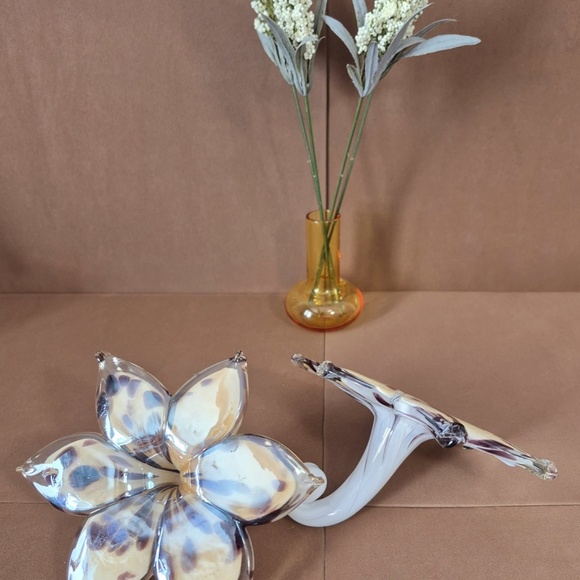 Murano Glass Flowers - Picture 2 of 3